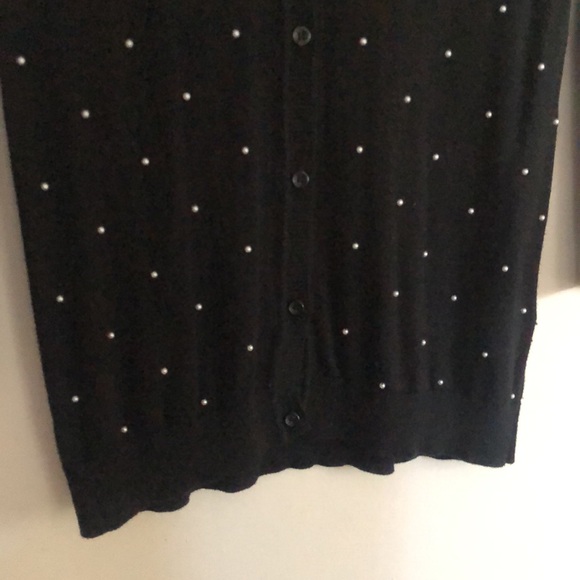 V-Neck Pearl Cardigan - Picture 4 of 9